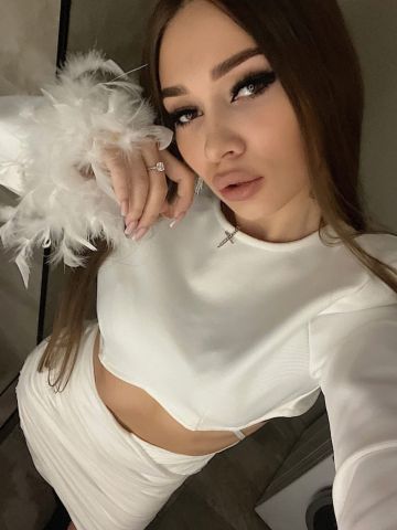 Моника
